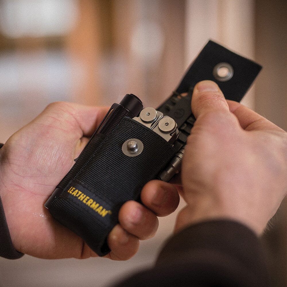Kit de WAVE+ Negra Leatherman con Linterna P2R Core Ledlenser y Matraca Leatherman Leatherman