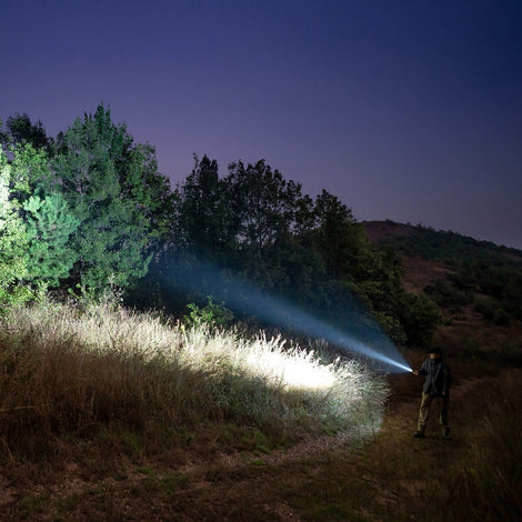 Linterna de Mano Recargable SEEKER 4 Negra Olight Linterna Olight