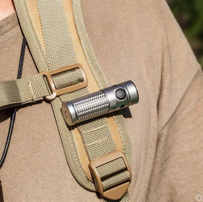 Linterna Recargable de Bolsillo BATON 3 Acero Inoxidable Olight Olight 